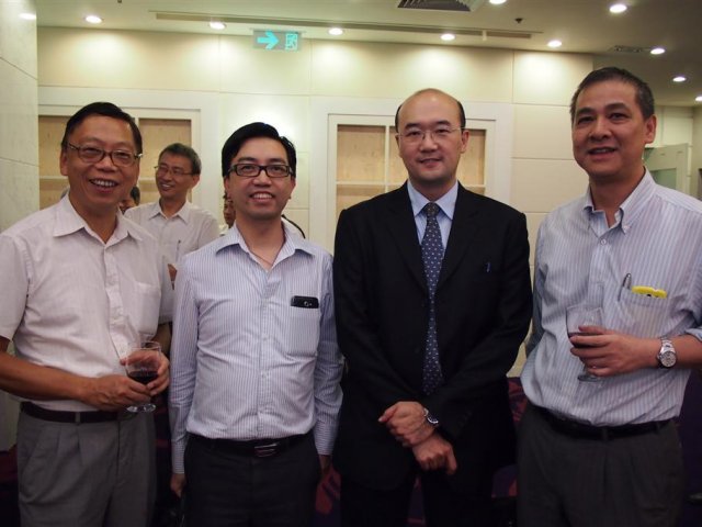 P9273506 (Large)